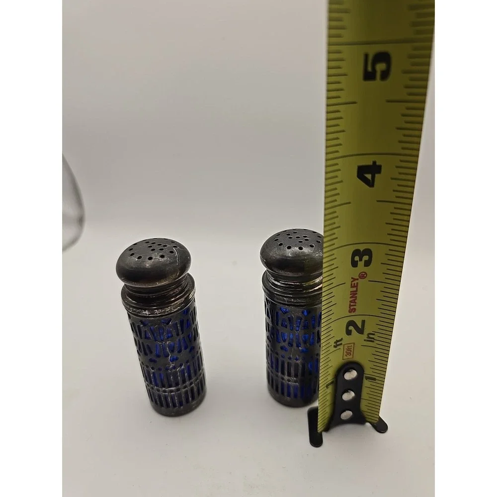 Vintage Silver Plated COBALT BLUE Glass Salt & Pepper‎ Shakers Heart Cuts